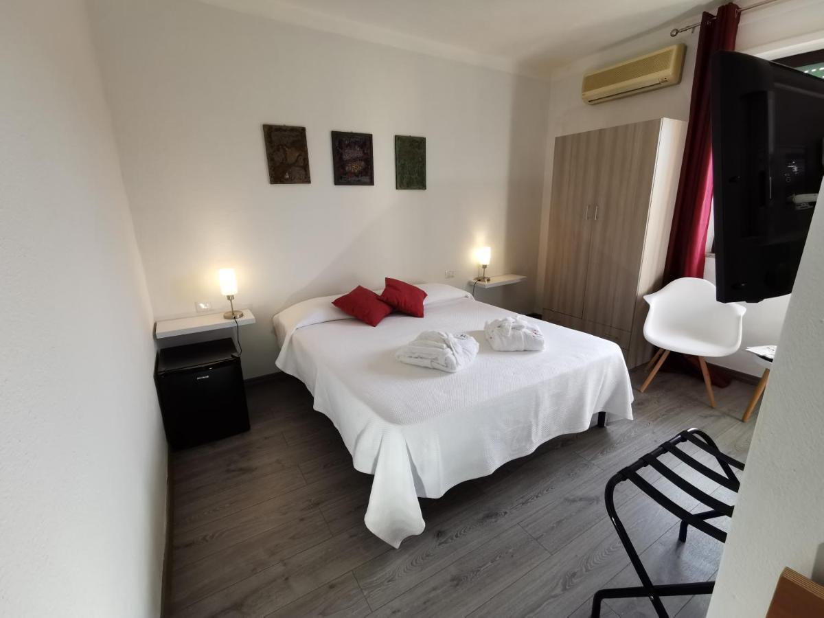 Samaro - Bed & Breakfast Bassacutena ภายนอก รูปภาพ